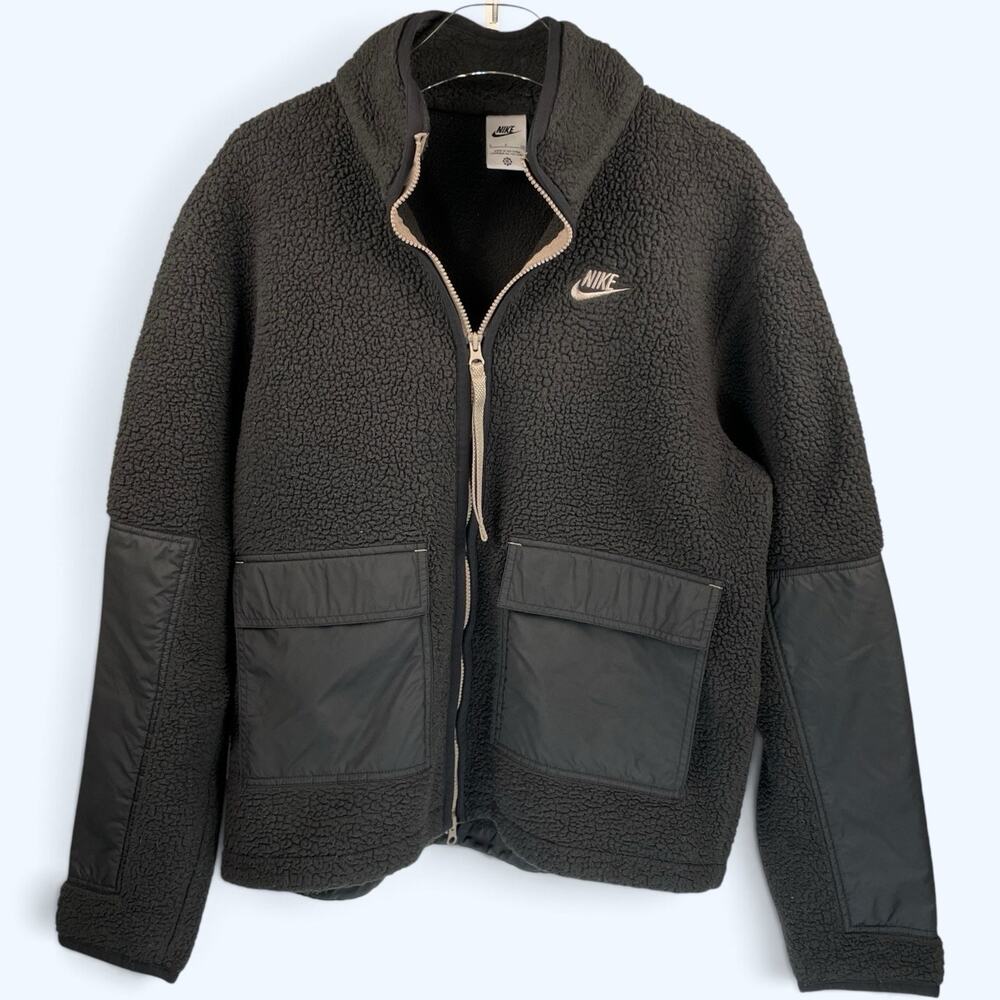 Nike Essentials Sherpa Fleece Zip Cargo Jacket Black DV8182-010 SMALL